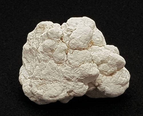 Raw magnesite medium piece