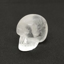 Small quartz skull 1