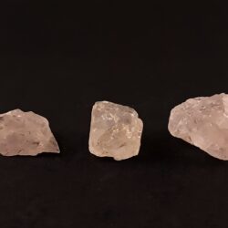 Λευκή βήρυλλος, ακατέργαστο κομμάτι