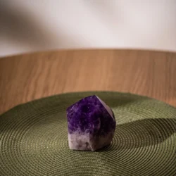 amethyst point